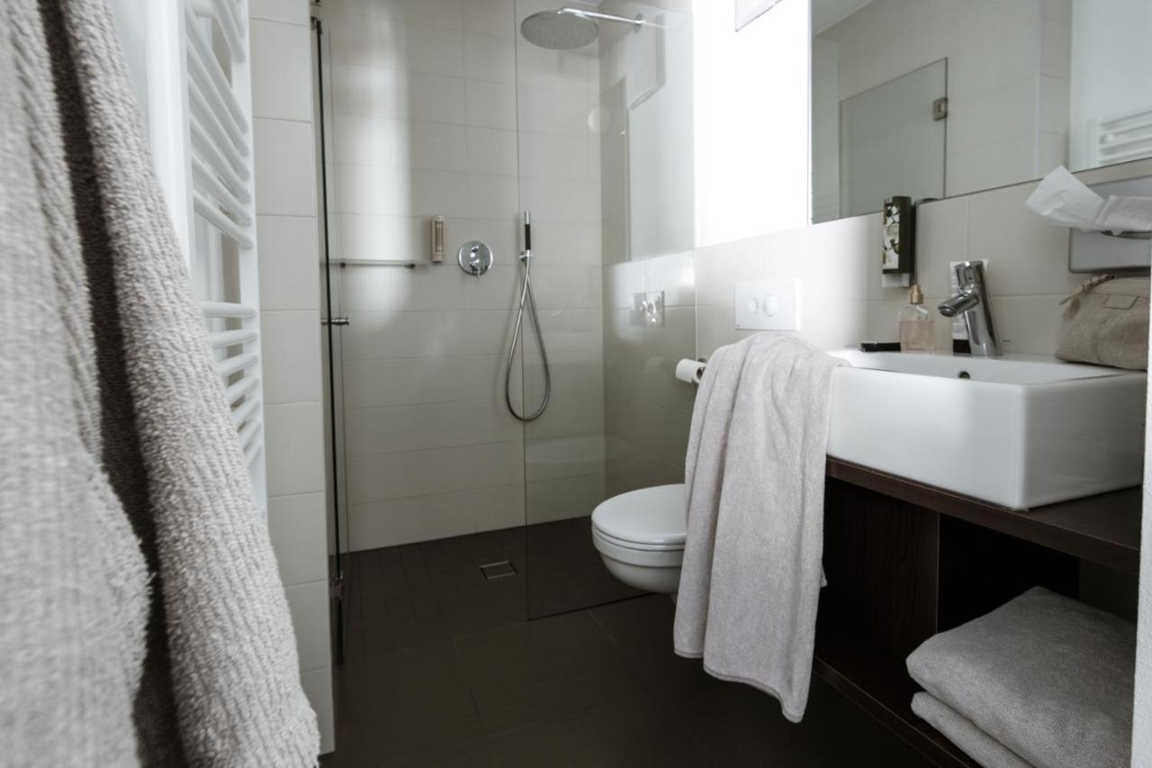 Hotel Weisses Kreuz Burgusio Quarto foto