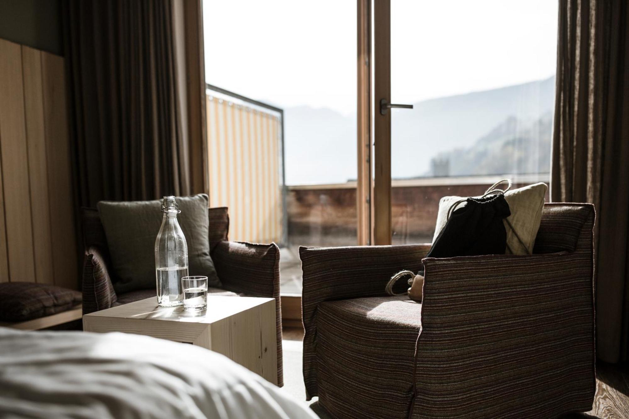 Hotel Weisses Kreuz Burgusio Quarto foto